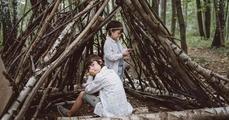 Cabane, bulle, dôme, lodge : ce qui marche vraiment avec des enfants